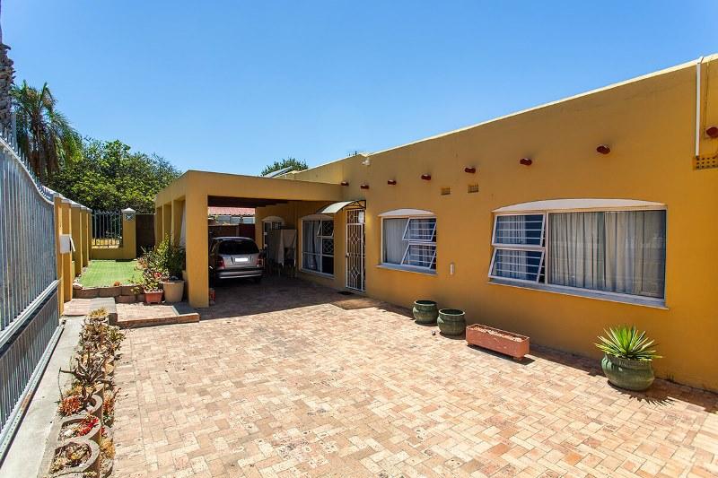 3 Bedroom Property for Sale in Morgenster Western Cape